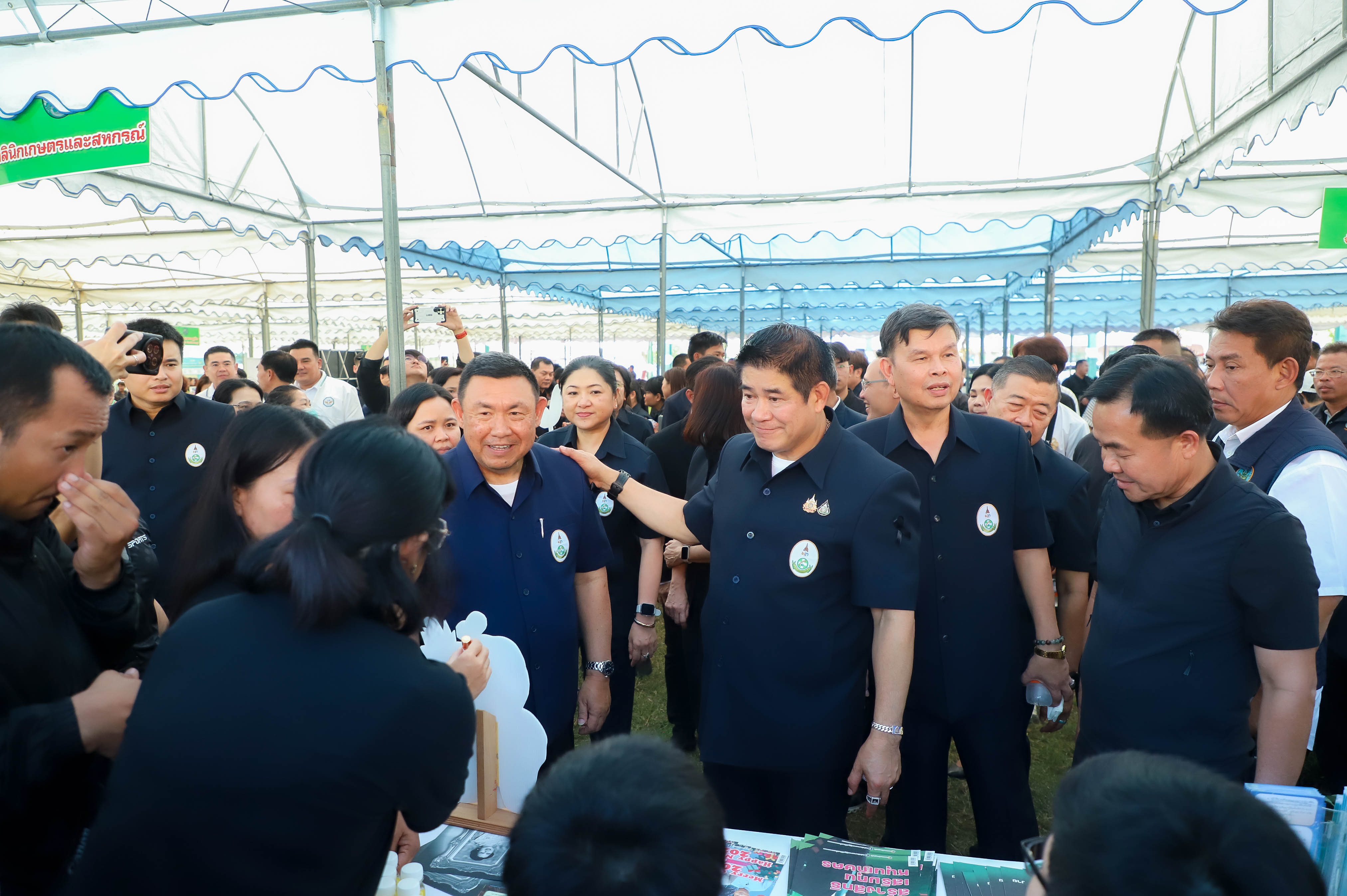 title - รองนายกฯ และรัฐมนตรีว่าการกระทรวงเกษตรฯ เปิดโครงการคลินิกเกษตรเคลื่อนที่ในพระราชานุเคราะห์ฯ ณ จังหวัดนครปฐม